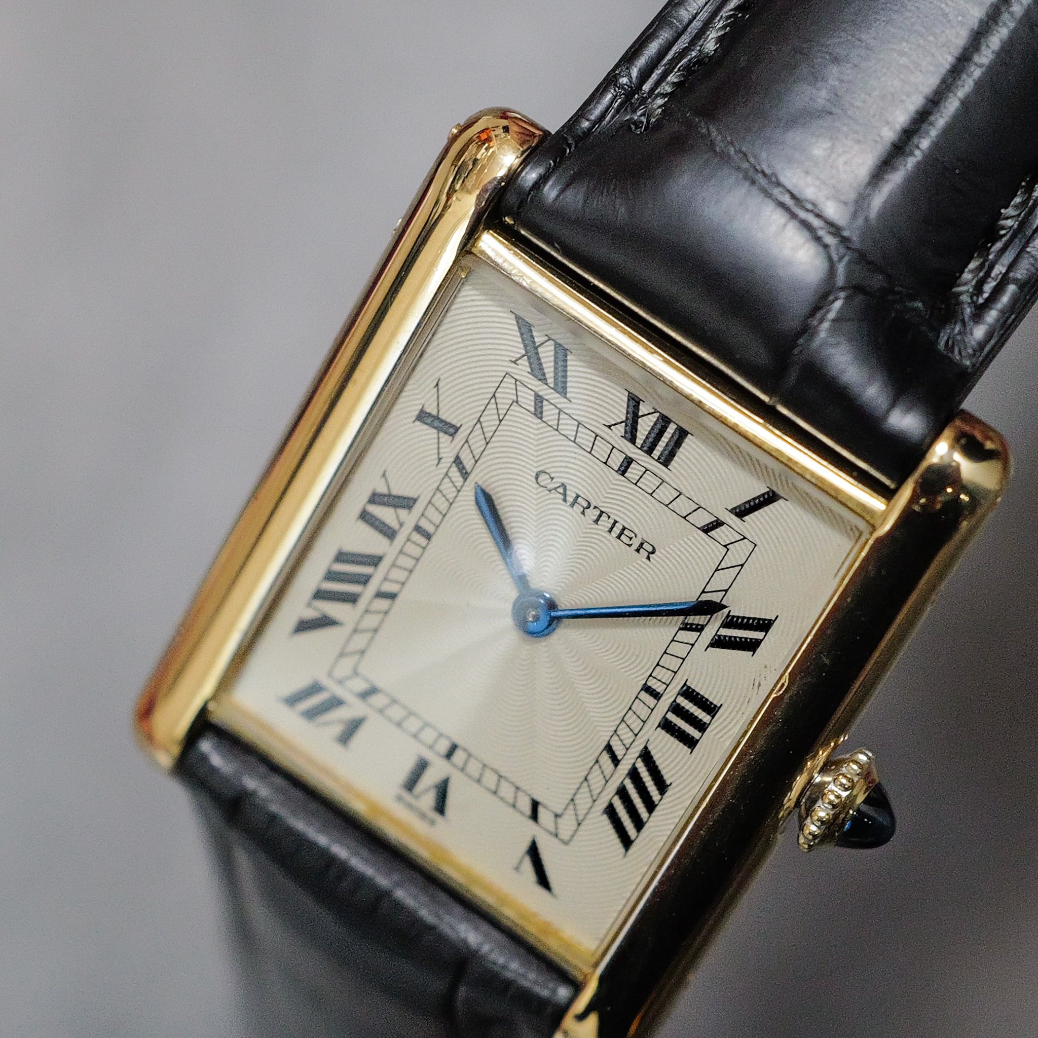 カルティエ タンクルイ LM エクストラフラット Swiss ギョーシェ ref.96065 クラックなし cal.21