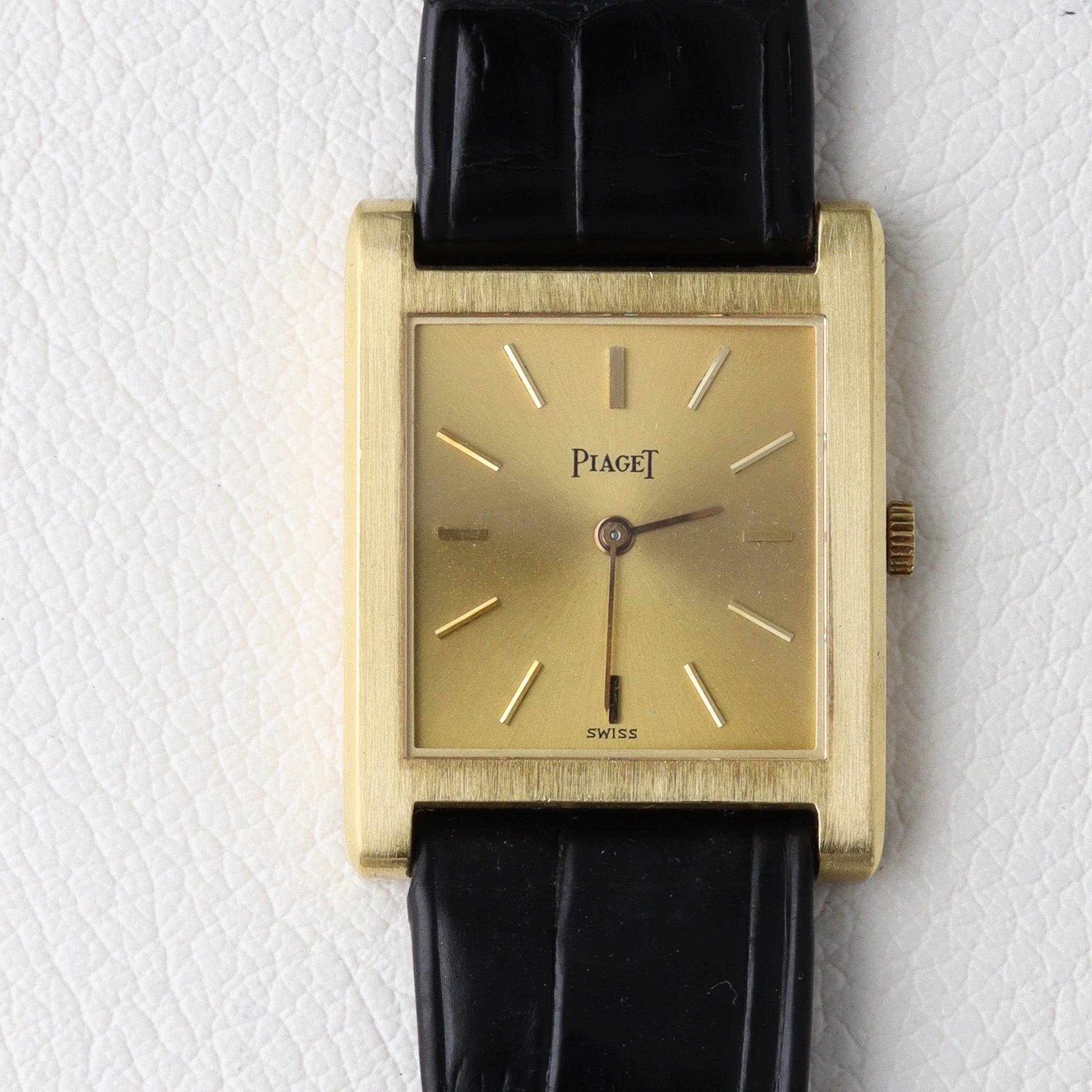 ピアジェ タンク 手巻き YGゴールド piaget cal.9P