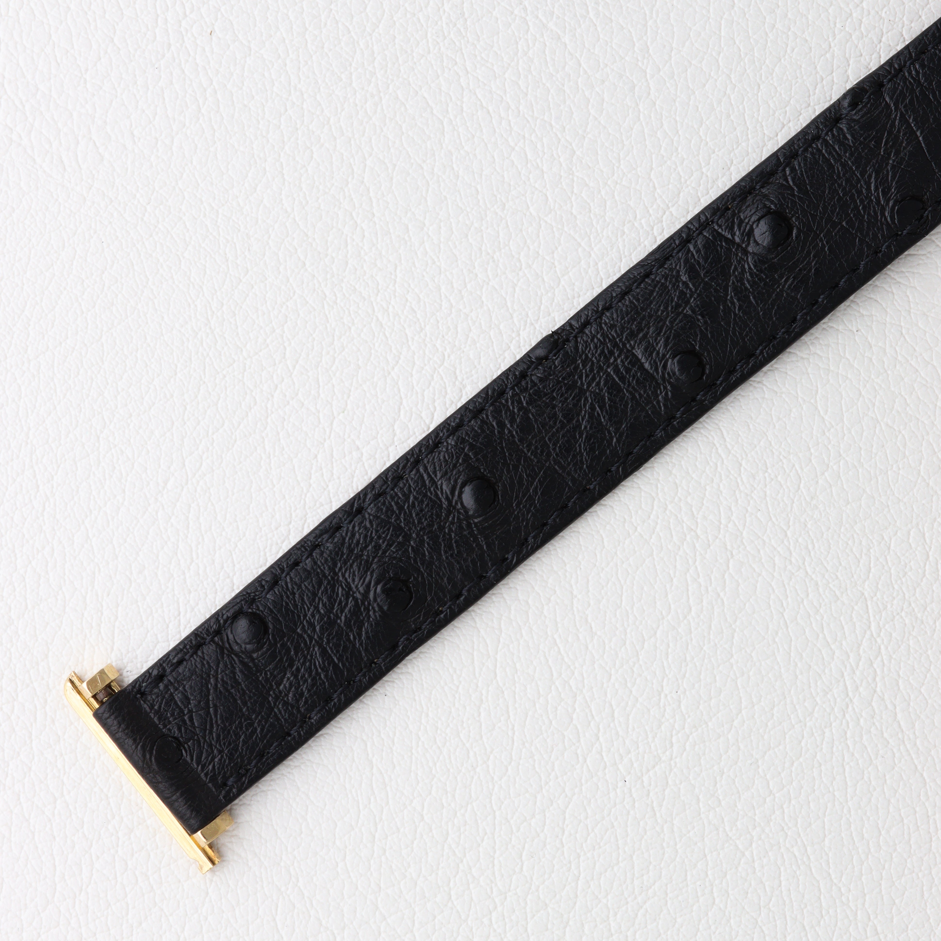 ’’希少品’’ ブシュロン カレ 18kYG 手巻きムーヴメント