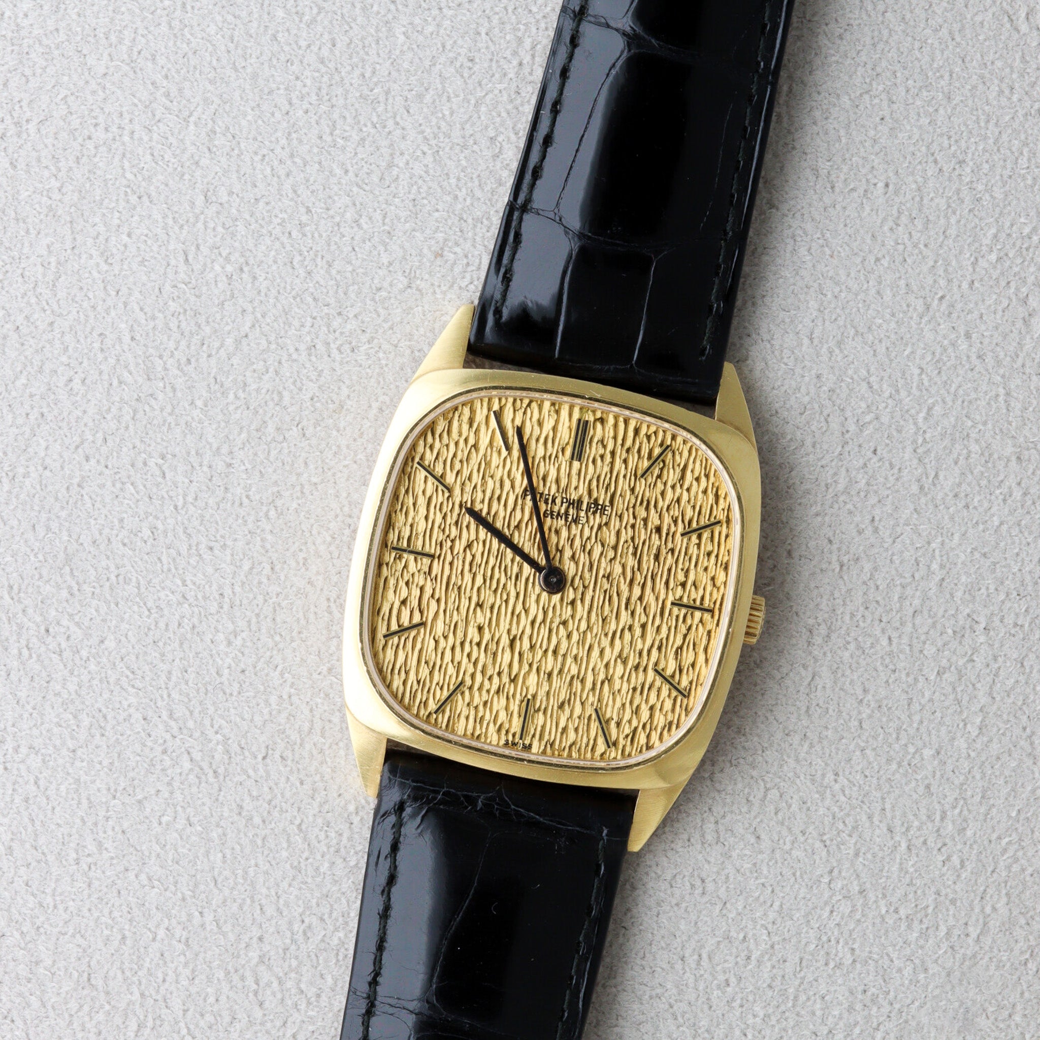 Patek Philippe Ellipse 18K Yellow Gold Ref. 3566 Bark Dial