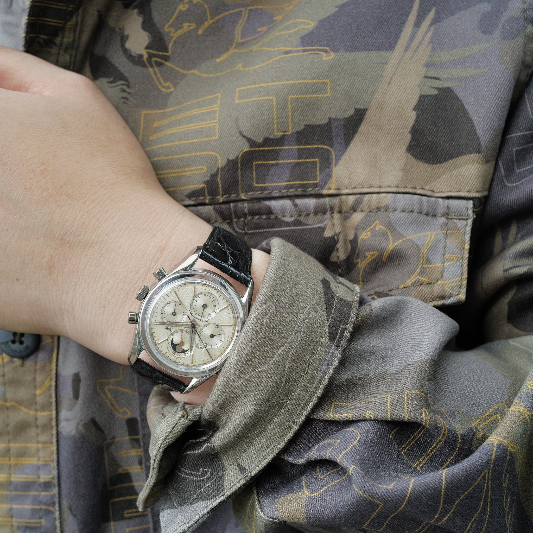 ユニバーサル トリコンパックス tri-compax クロノグラフ 手巻き Ref.222100‐1