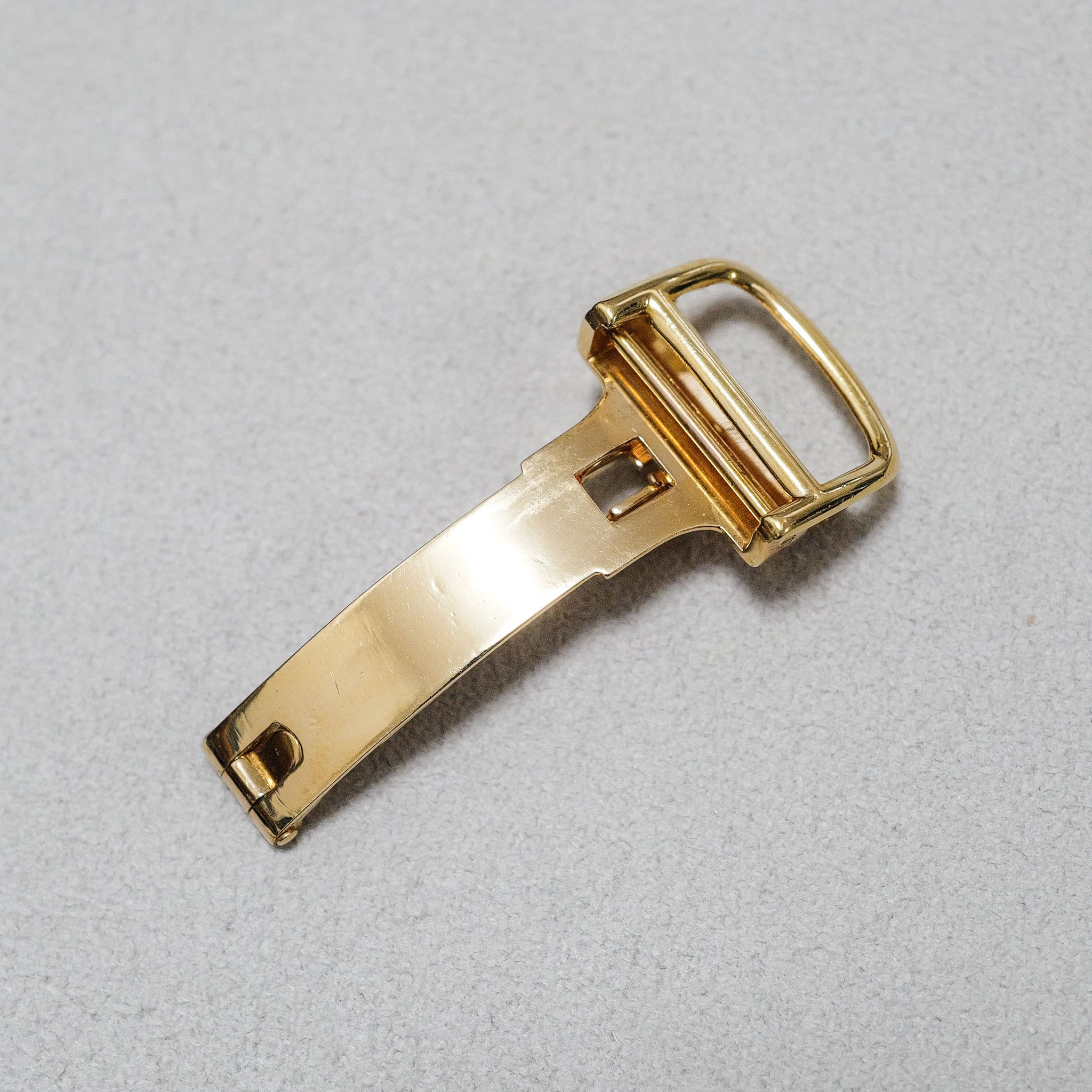 カルティエ 旧型 Dバックル 16mm YG