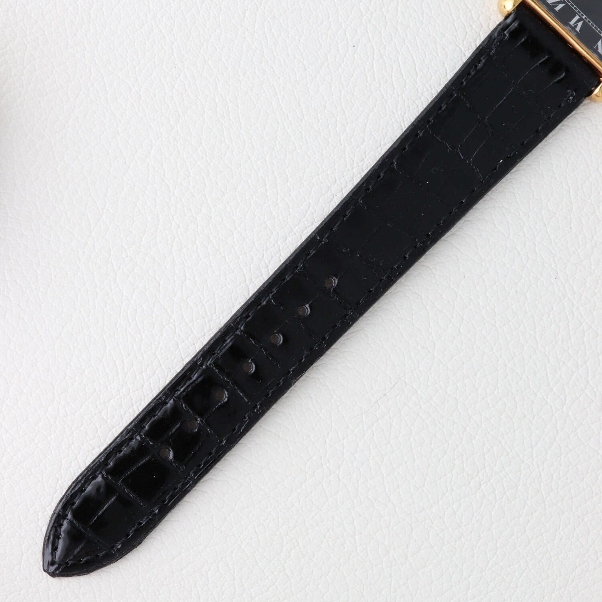 カルティエ マストタンク LM 黒文字盤 ローマンダイヤル
