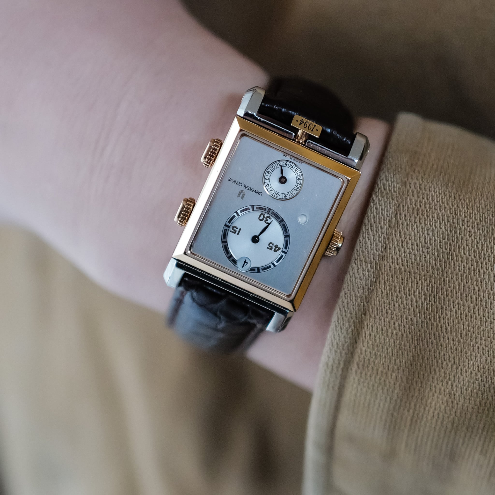 UNIVERSAL GENEVE ゴールデンヤヌスカブリオレ 042.400