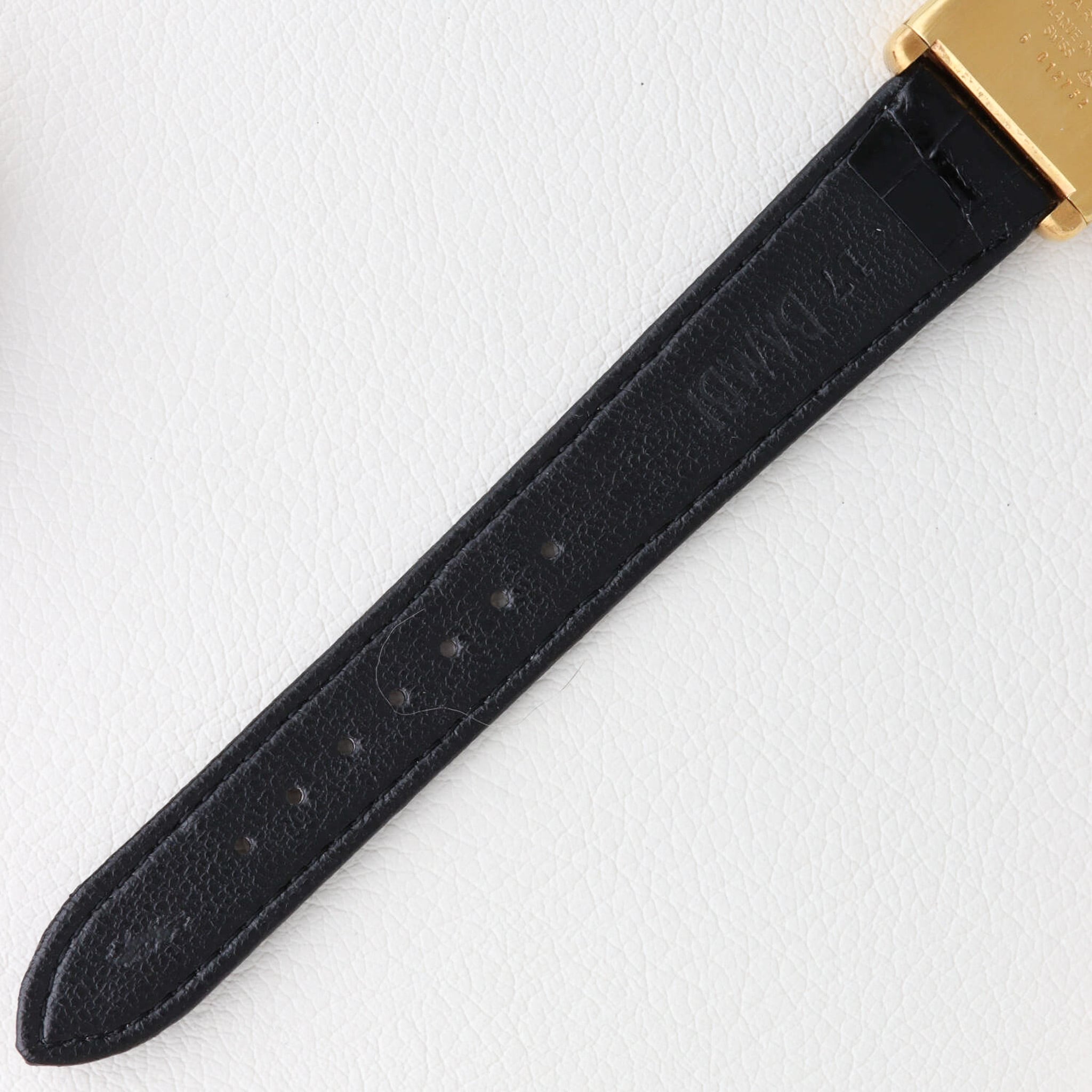 カルティエ マストタンク LM 黒文字盤 ローマンダイヤル