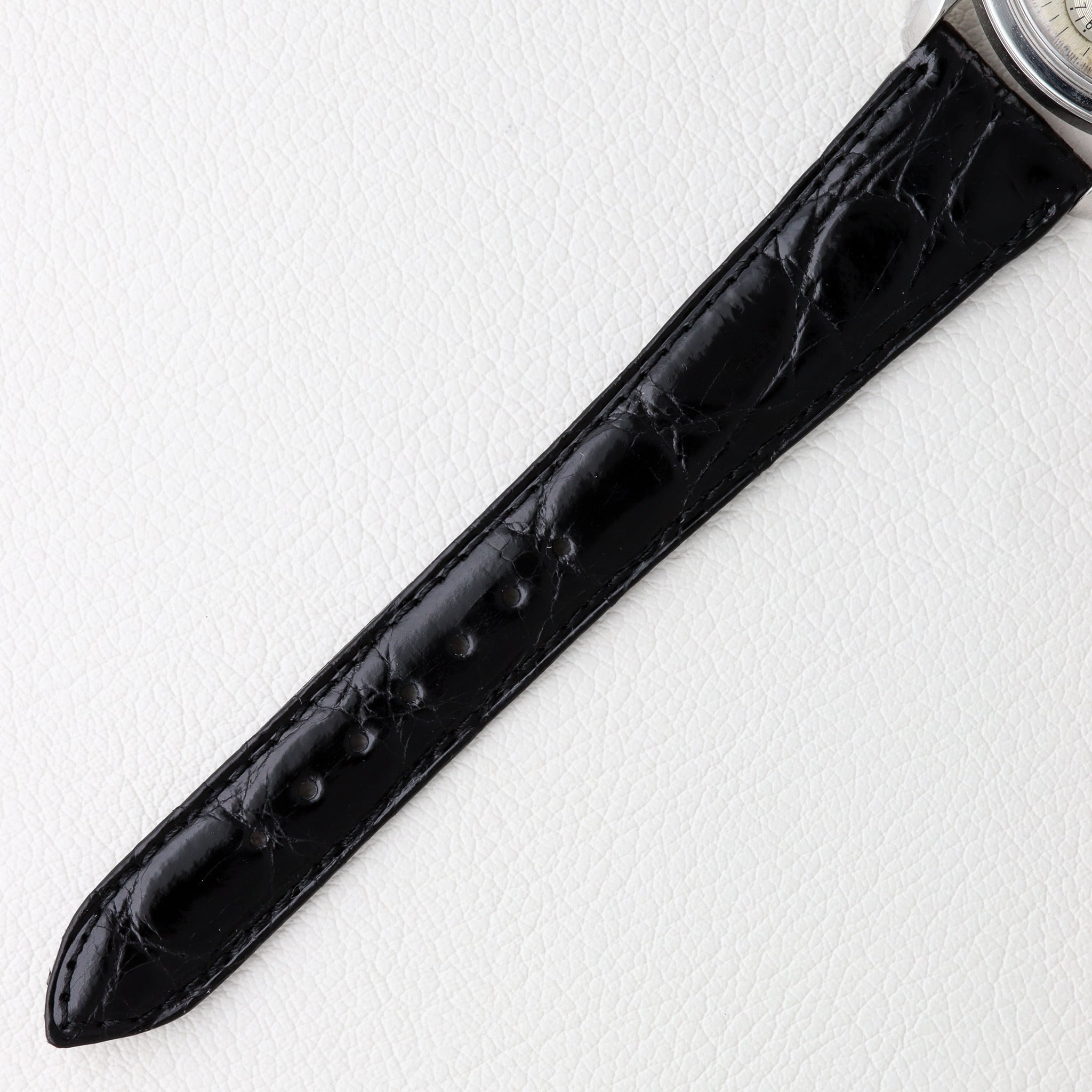 ユニバーサル トリコンパックス tri-compax クロノグラフ 手巻き Ref.222100‐1