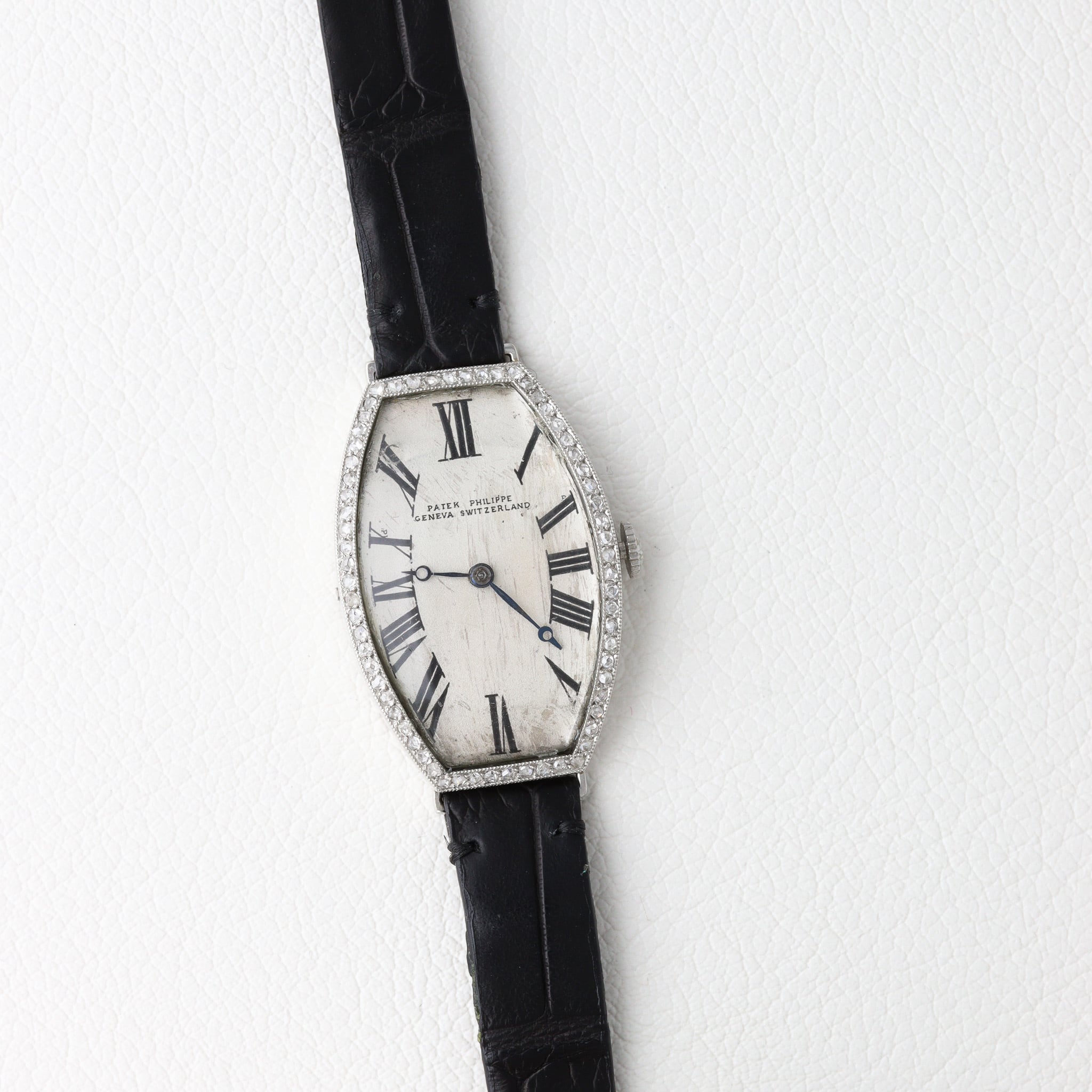 パテックフィリップ 1911年製 トノー プラチナ ダイアモンド 手巻き　アーカイブ付き