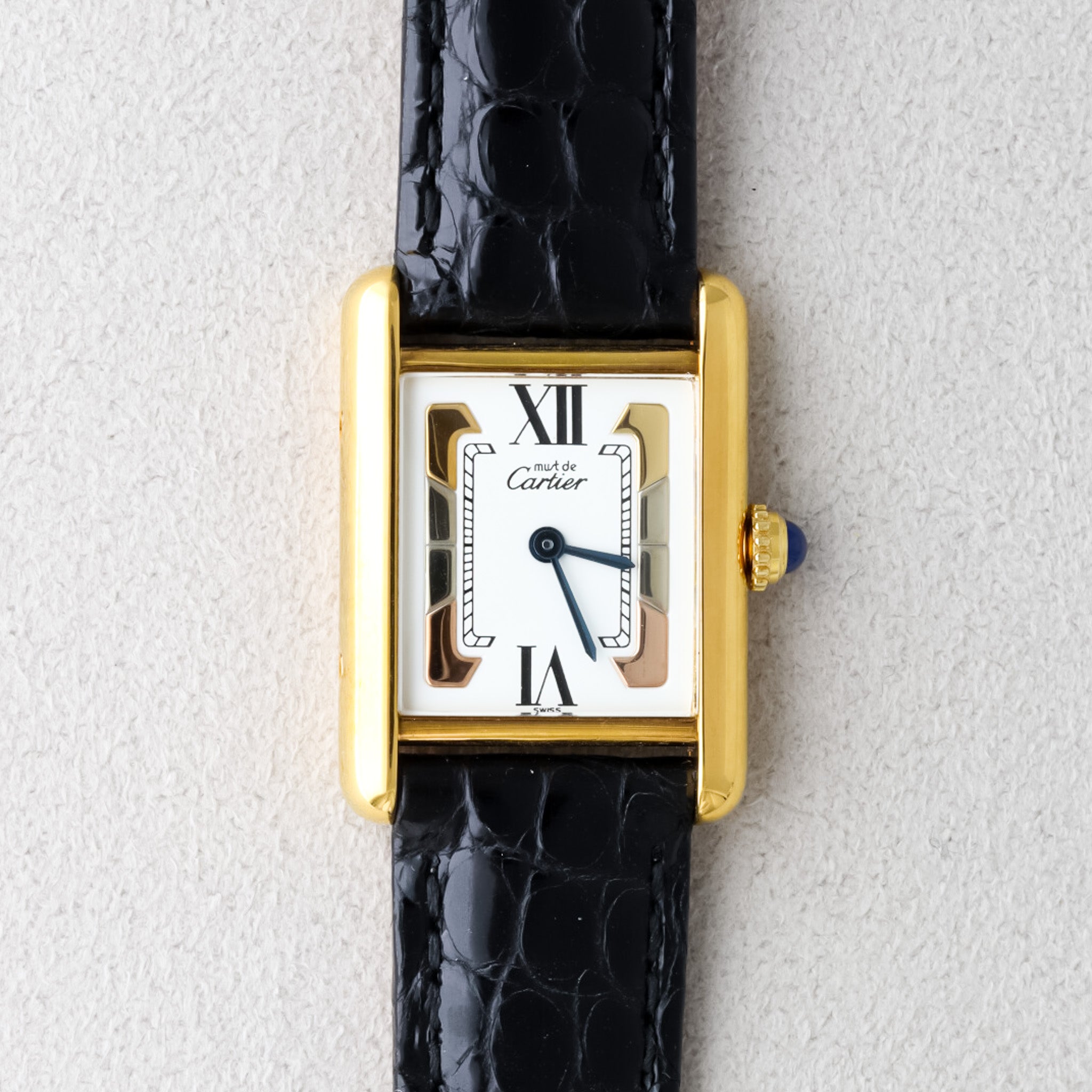 Cartier / Must de Cartier Tank / SM / Quartz / Must Tank SM Trinity Dial