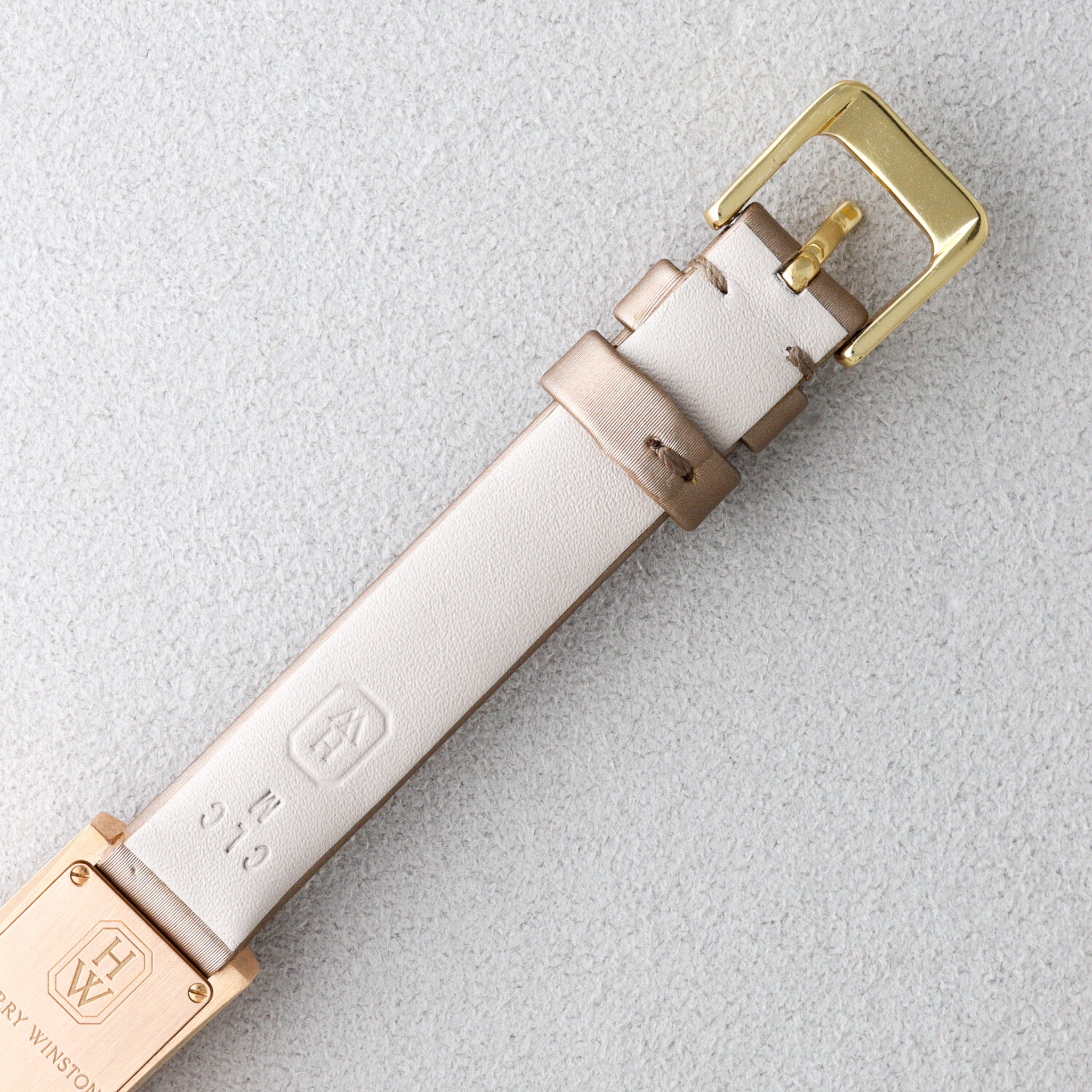 Harry Winston Avenue PG Mother-of-Pearl Dial Genuine Diamonds