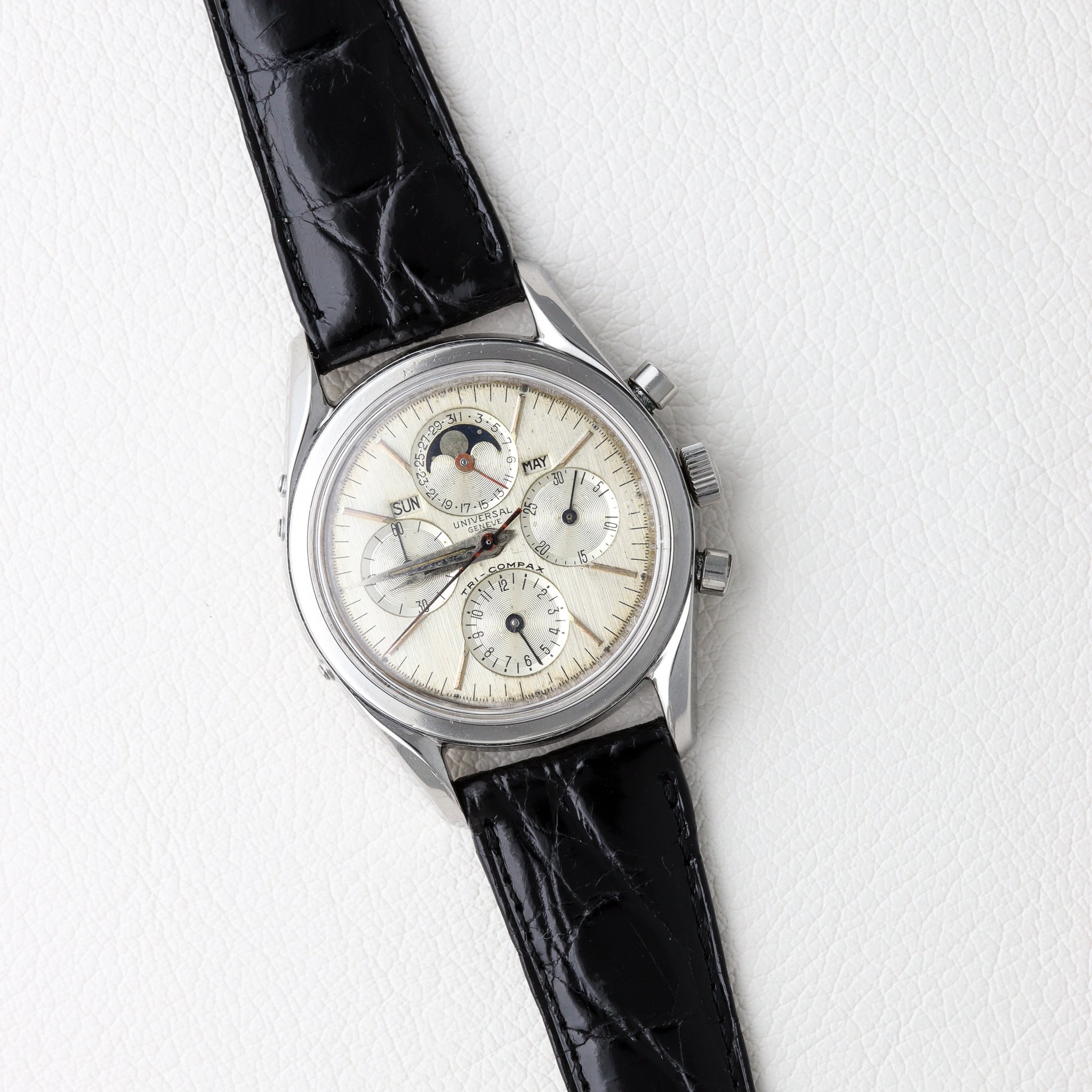 ユニバーサル トリコンパックス tri-compax クロノグラフ 手巻き Ref.222100‐1