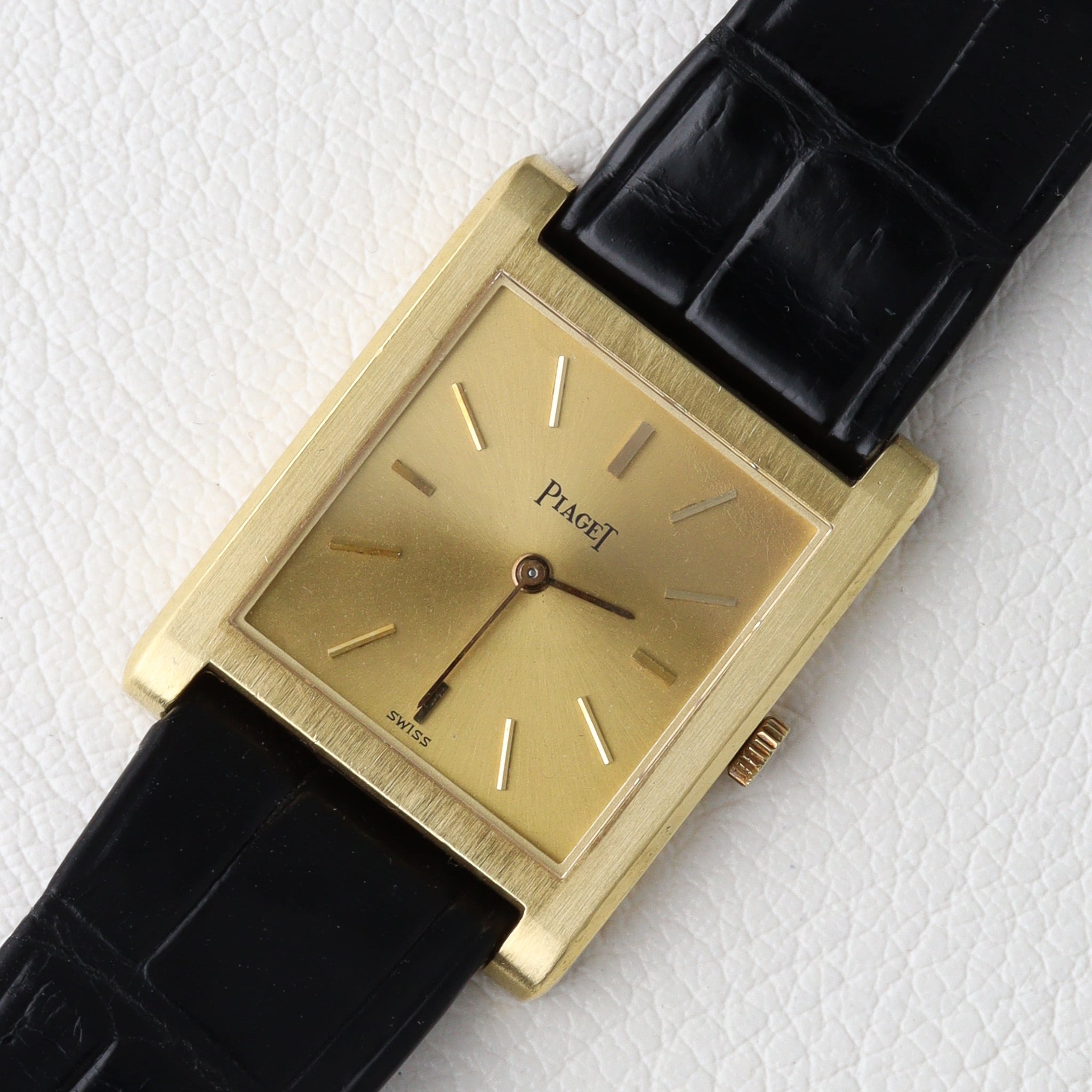 ピアジェ タンク　手巻き YGゴールド piaget cal.9P