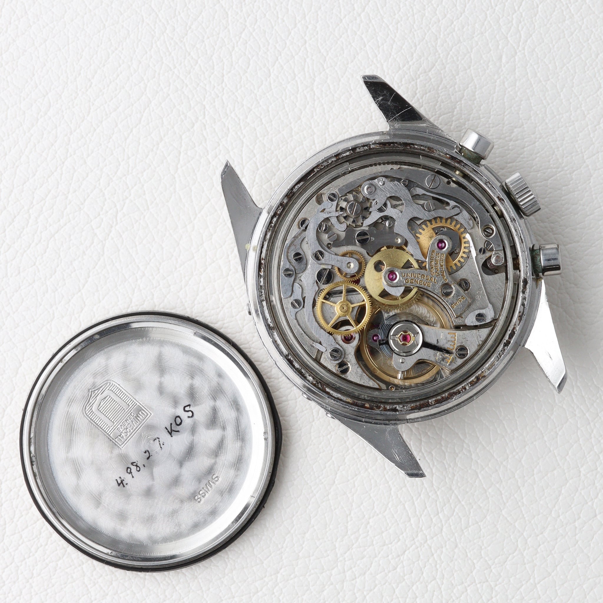ユニバーサル トリコンパックス tri-compax クロノグラフ 手巻き Ref.222100‐1