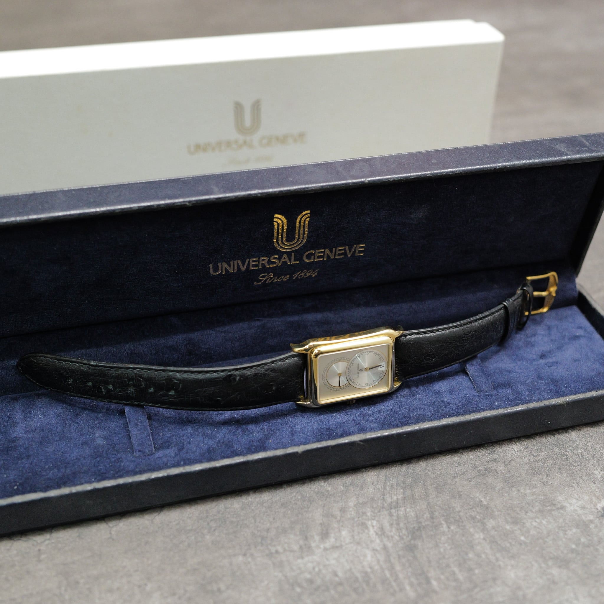 ユニバーサルジュネーブ Ref.125.125 ジャンピングアワー UNIVERSAL GENEVE Cal.UG25